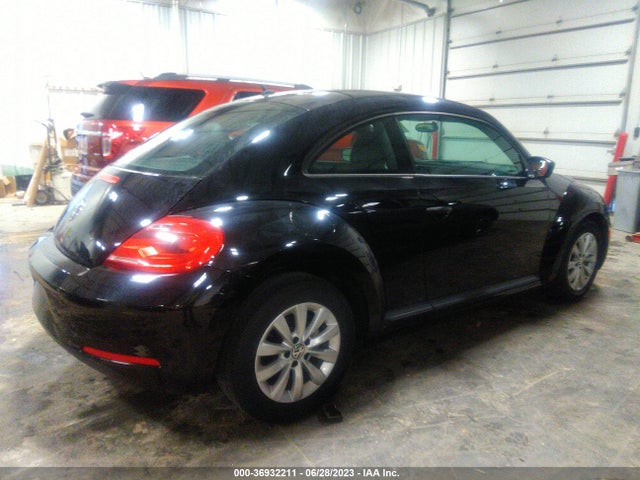 3VWF17AT8FM605010 Volkswagen Beetle Coupe 1.8t Fleet Edition