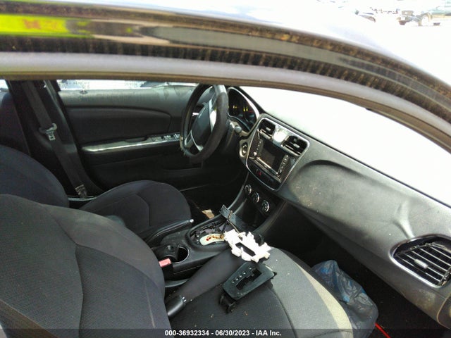 Chrysler 200 Touring 2014 1C3CCBBB2EN107399 Image 5