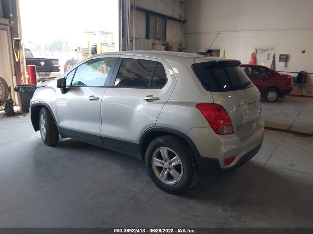 Chevrolet TRAX LS 2019 3GNCJKSB2KL321040 Image 9