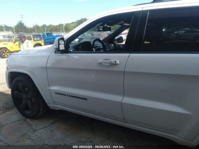 1C4RJEAG9FC220516 Jeep Grand Cherokee Altitude