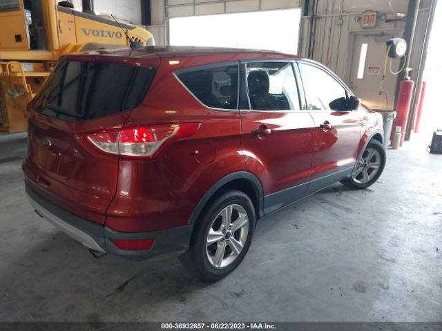 1FMCU9GX2FUB50939 Ford ESCAPE SE