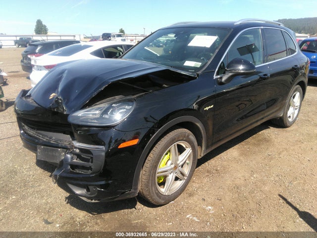 2016 Porsche Cayenne, VIN: WP1AE2A25GLA58386