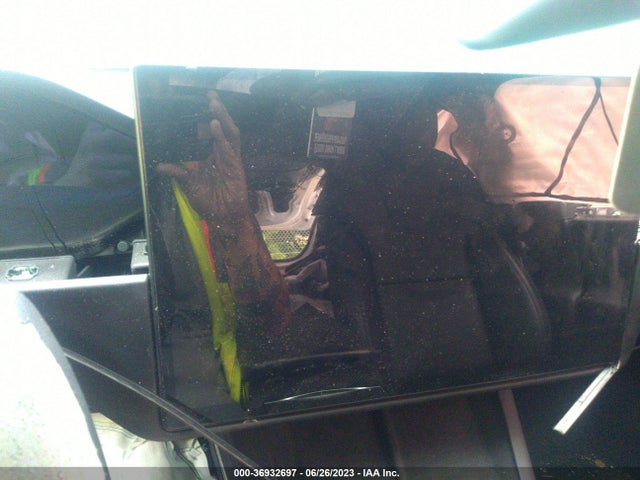 Tesla Model S Plaid 2021 5YJSA1E63MF438513 Image 16