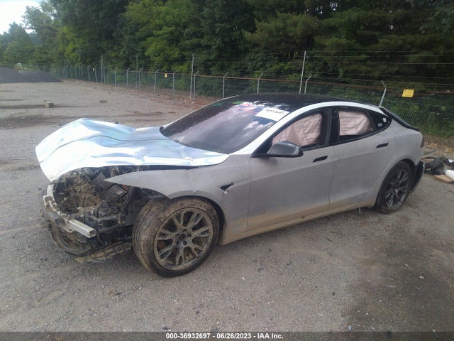 Tesla Model S Plaid 2021 5YJSA1E63MF438513 Image 2