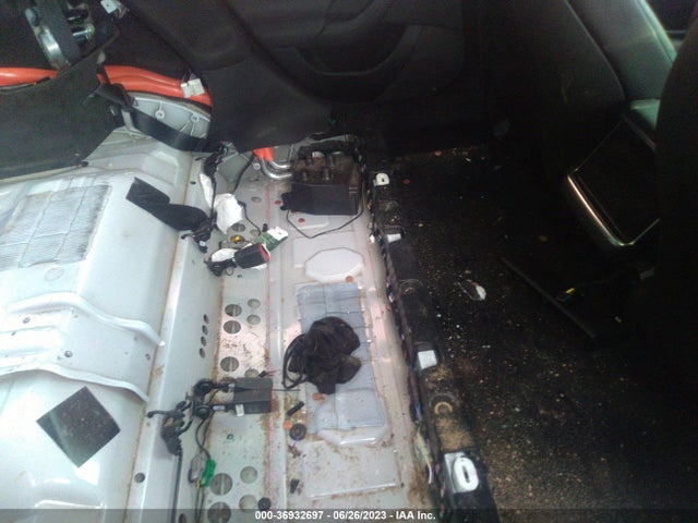 Tesla Model S Plaid 2021 5YJSA1E63MF438513 Image 8