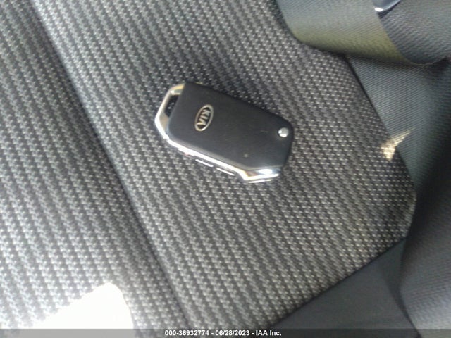 2020 KIA NIRO LX VIN: KNDCB3LC6L5435160