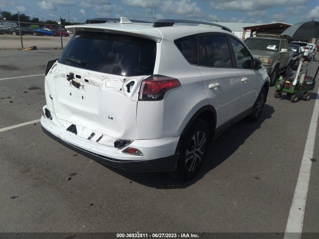 2018 TOYOTA RAV4 LE VIN: JTMZFREV2JJ747092