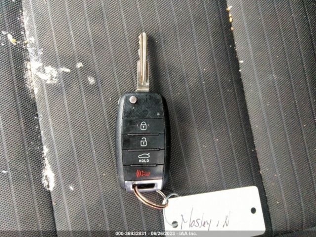 3KPFL4A71JE170512 KIA FORTE LX