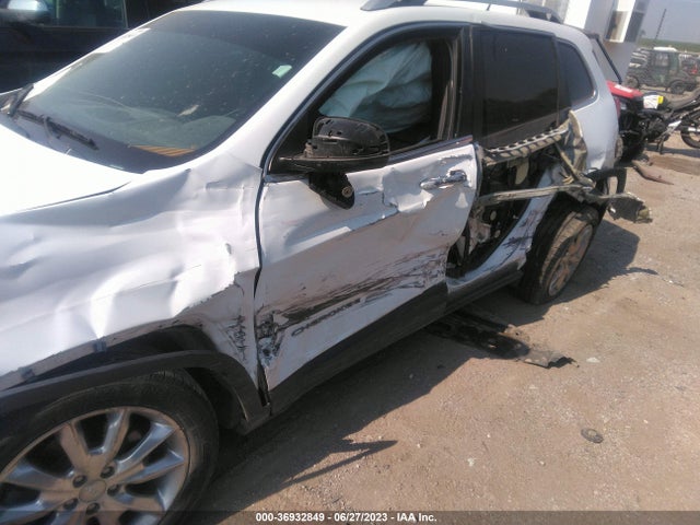 1C4PJLDB6FW738142 Jeep Cherokee Limited
