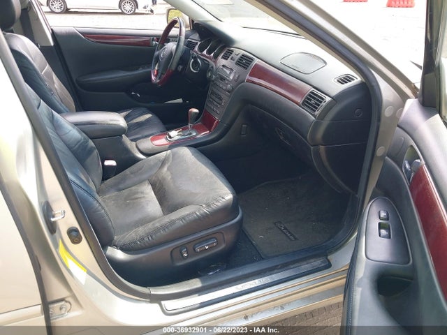 2004 LEXUS ES 330 VIN: JTHBA30G445017007