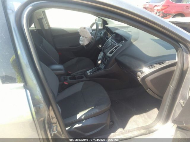 1FADP3K21EL288264 Ford FOCUS SE