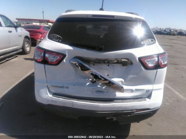 Chevrolet Traverse Lt 2017 1GNKRGKD8HJ347919 Image 16