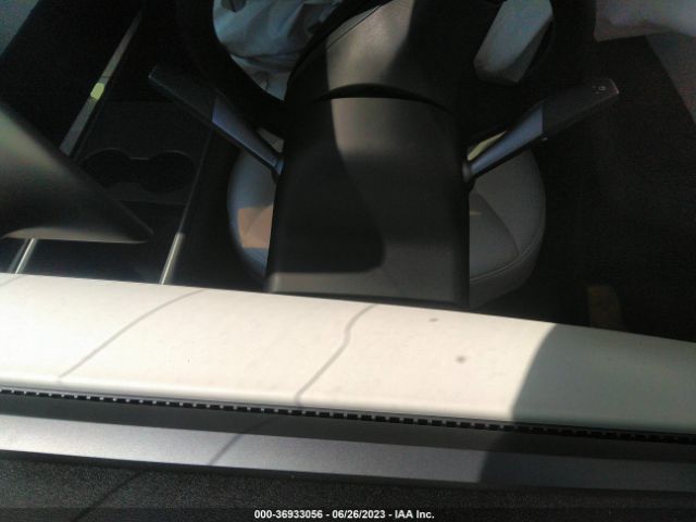 7SAYGDEF8NF342021 Tesla Model Y Performance