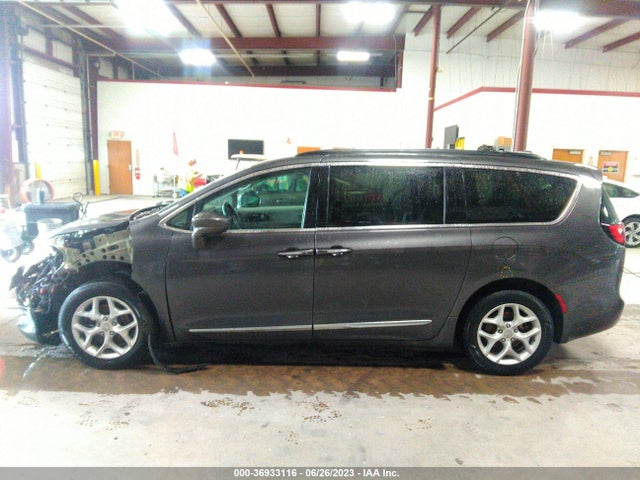2C4RC1BG3HR676636 Chrysler Pacifica Touring-l