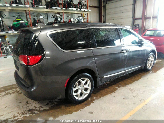 2C4RC1BG3HR676636 Chrysler Pacifica Touring-l