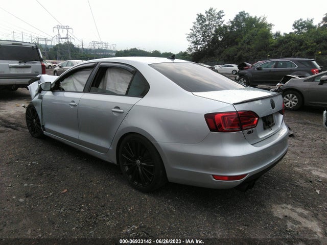 3VW4T7AJ2EM230021 Volkswagen Jetta Sedan Gli