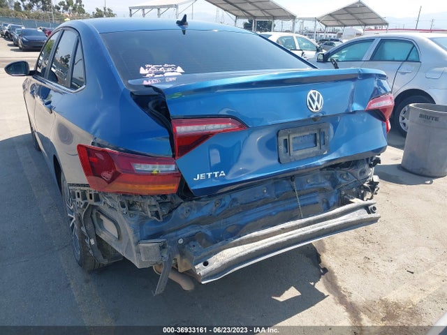 3VWE57BU1KM050984 Volkswagen JETTA SEL