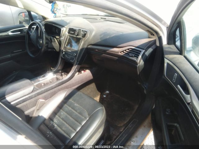 3FA6P0CD8KR150032 Ford FUSION SEL