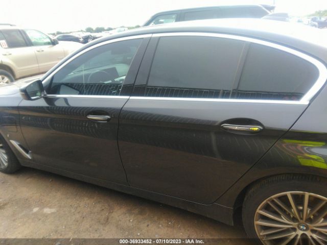 WBAJA9C53JB033932 BMW 5 Series 530e Iperformance