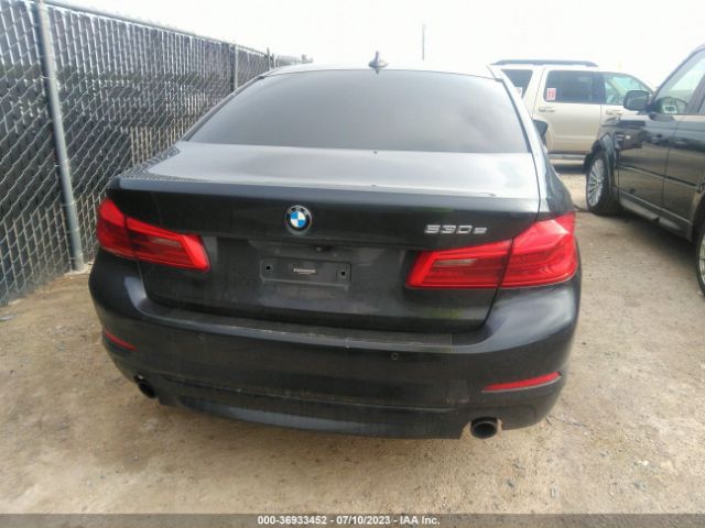 WBAJA9C53JB033932 BMW 5 Series 530e Iperformance