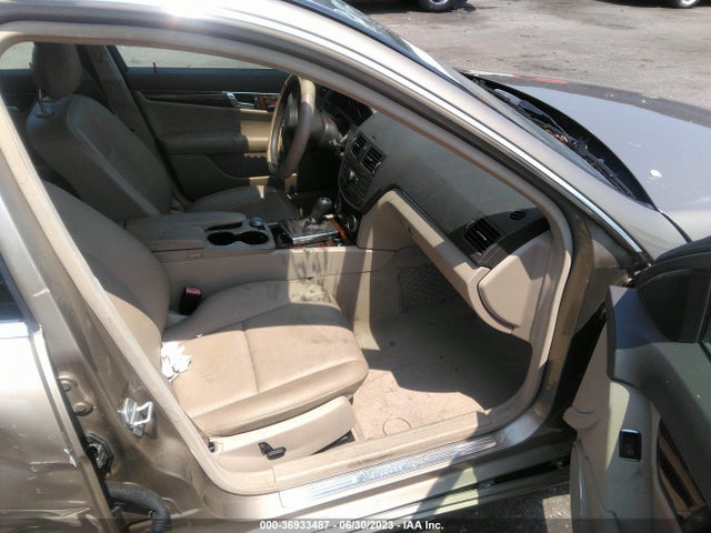 Aukcja sprzedaży 2011 Mercedes-benz C-class C 300, vin: WDDGF5EB2BA466455, numer aukcji: 36933487