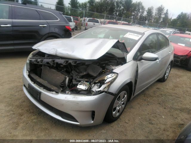 3KPFK4A71JE203818 KIA FORTE LX
