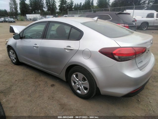 3KPFK4A71JE203818 KIA FORTE LX