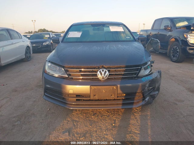 3VW2B7AJ4HM253105 Volkswagen Jetta 1.4t S