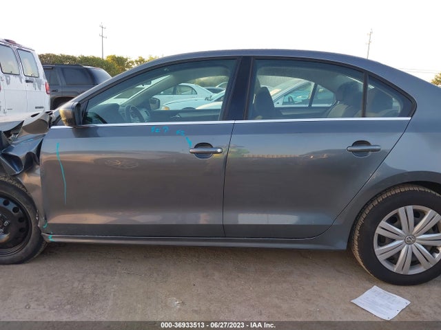 3VW2B7AJ4HM253105 Volkswagen Jetta 1.4t S