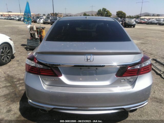 1HGCR3F99HA016585 Honda Accord Sedan Touring
