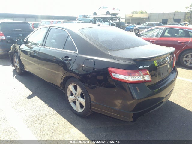2011 TOYOTA CAMRY VIN: 4T1BF3EK8BU215832