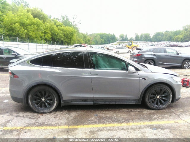 Tesla Model X 90d/75d/100d 2017 5YJXCDE2XHF052501 Image 12
