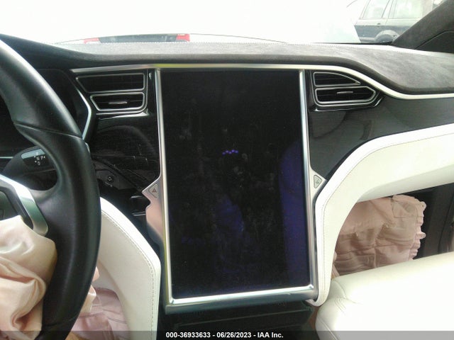 Tesla Model X 90d/75d/100d 2017 5YJXCDE2XHF052501 Image 17