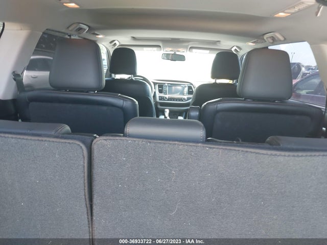 Toyota Highlander Limited 2015 5TDYKRFHXFS101860 Image 14