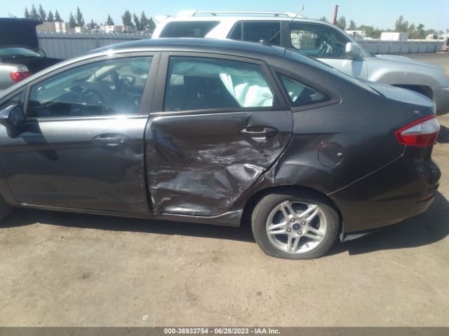 3FADP4BJ9KM160149 Ford FIESTA SE