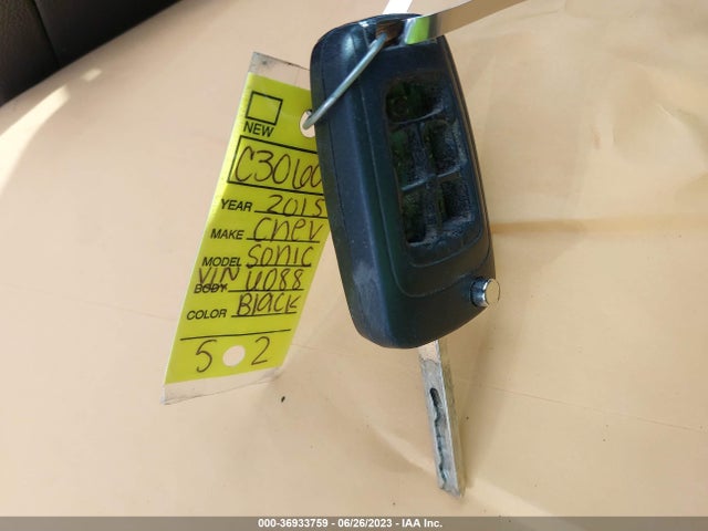 Chevrolet SONIC LT 2015 1G1JC5SH4F4166088 Image 11