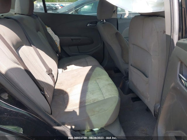 Chevrolet SONIC LT 2015 1G1JC5SH4F4166088 Image 8