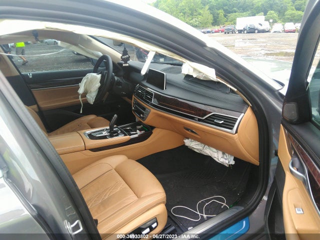 2021 BMW 7 Series, VIN: WBA7T2C06MCG30395
