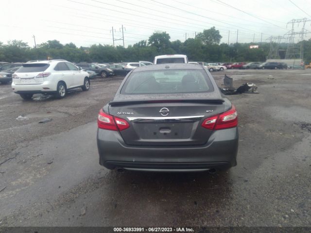 1N4AL3AP2HC108239 Nissan Altima 2.5 Sv
