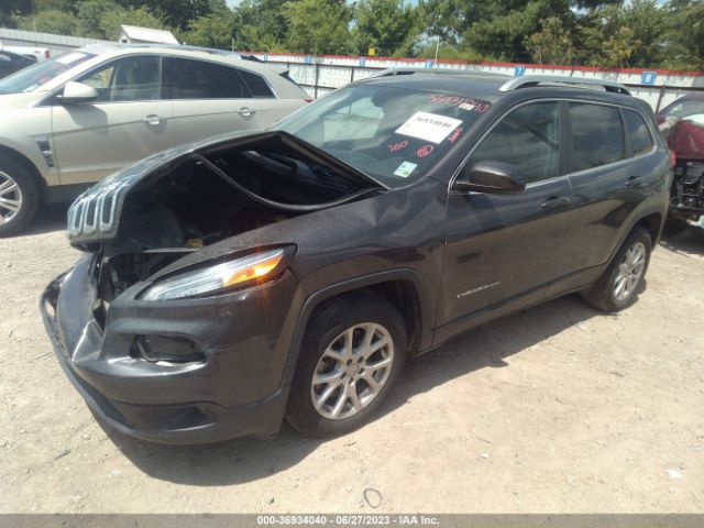 1C4PJLLB9JD561964 Jeep Cherokee Latitude Plus