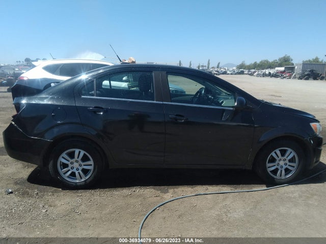 Chevrolet SONIC LT 2014 1G1JC5SG3E4220308 Image 5