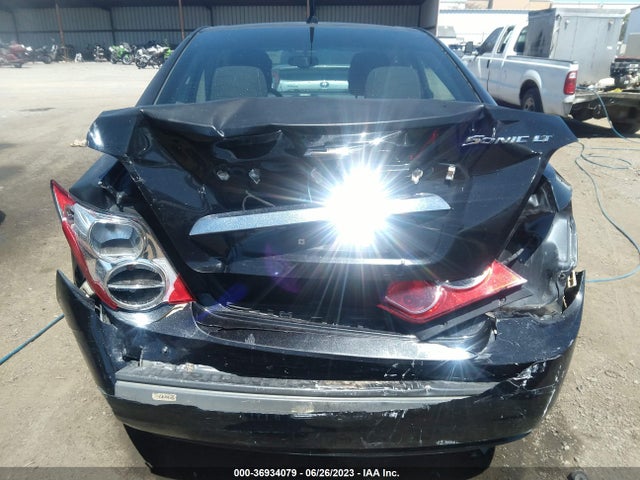 Chevrolet SONIC LT 2014 1G1JC5SG3E4220308 Image 8