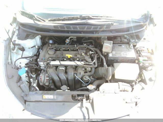 Hyundai ELANTRA SE 2016 5NPDH4AE4GH702444 Image 16