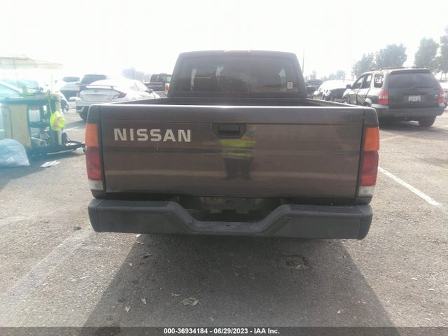 1996 NISSAN TRUCK XE VIN: 1N6SD11S1TC346979