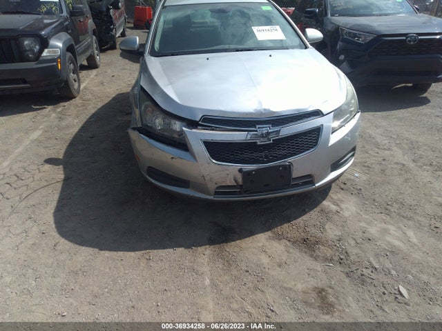 Chevrolet Cruze 1lt 2014 1G1PC5SB8E7129886 Image 6