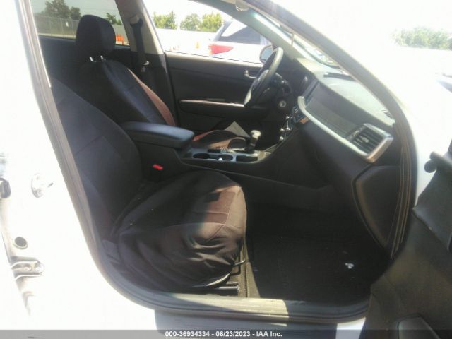 5XXGT4L31LG384215 KIA Optima Lx