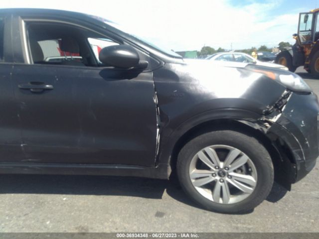 KNDPMCAC3J7319138 KIA Sportage Lx
