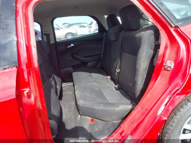 1FADP3K26GL272662 Ford FOCUS SE