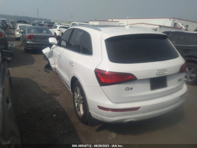 Audi Q5 2.0t Premium 2017 WA1L2AFP6HA043209 Image 3