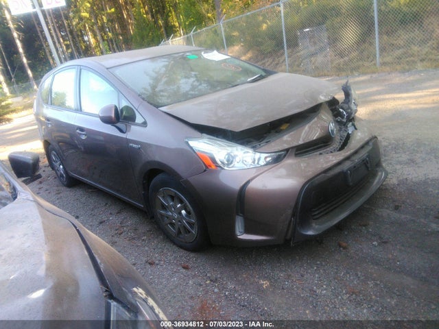 Toyota Prius V Two/five/three/four 2015 JTDZN3EU8FJ019596 Image 1